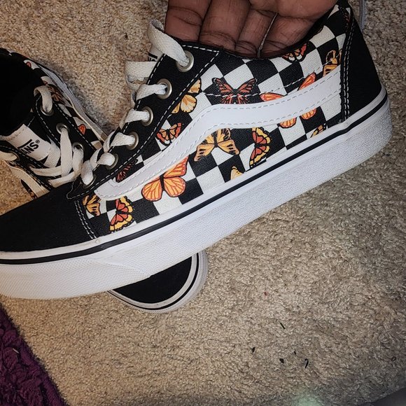 Vans Ward Low Top Shoes - Picture 2 of 5